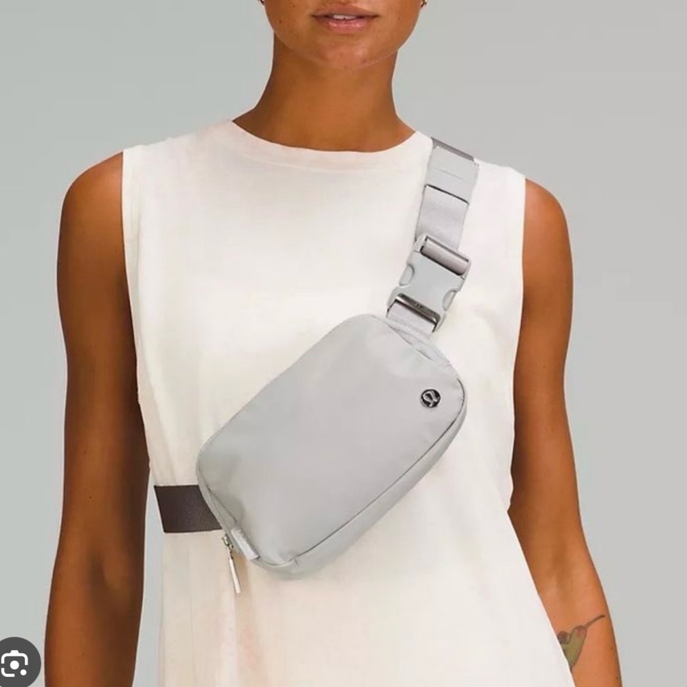 NWT Lululemon Everywhere Belt Bag 1L Silver Drop Grey EBB Crossbody